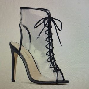 Shoe Dazzle | Issa Look bootie | Black | S9.5